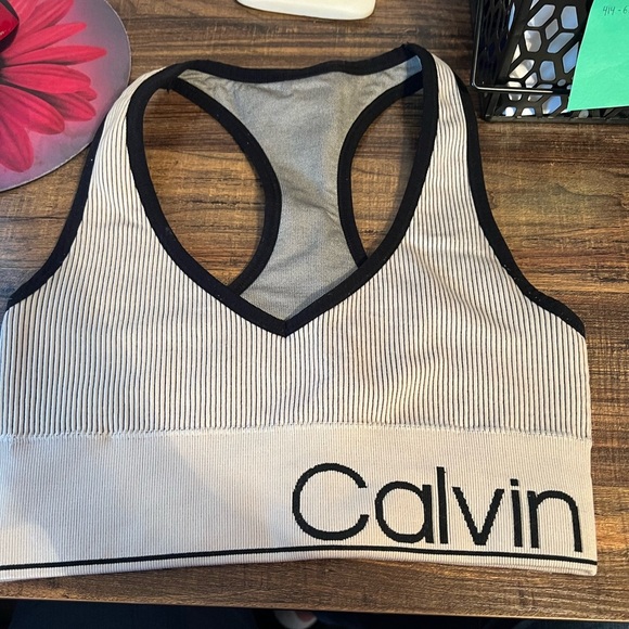 Calvin Klein performance sports bra - Picture 1 of 2